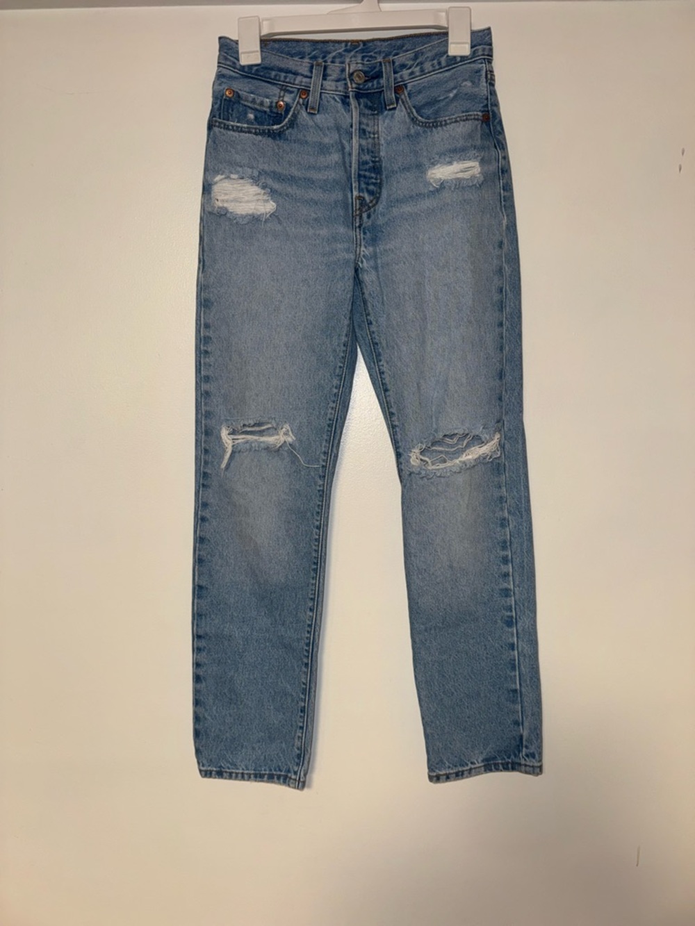 Levi’s 501 Women’s High Rise Straight Leg Jeans Medium Wash Distressed Blue